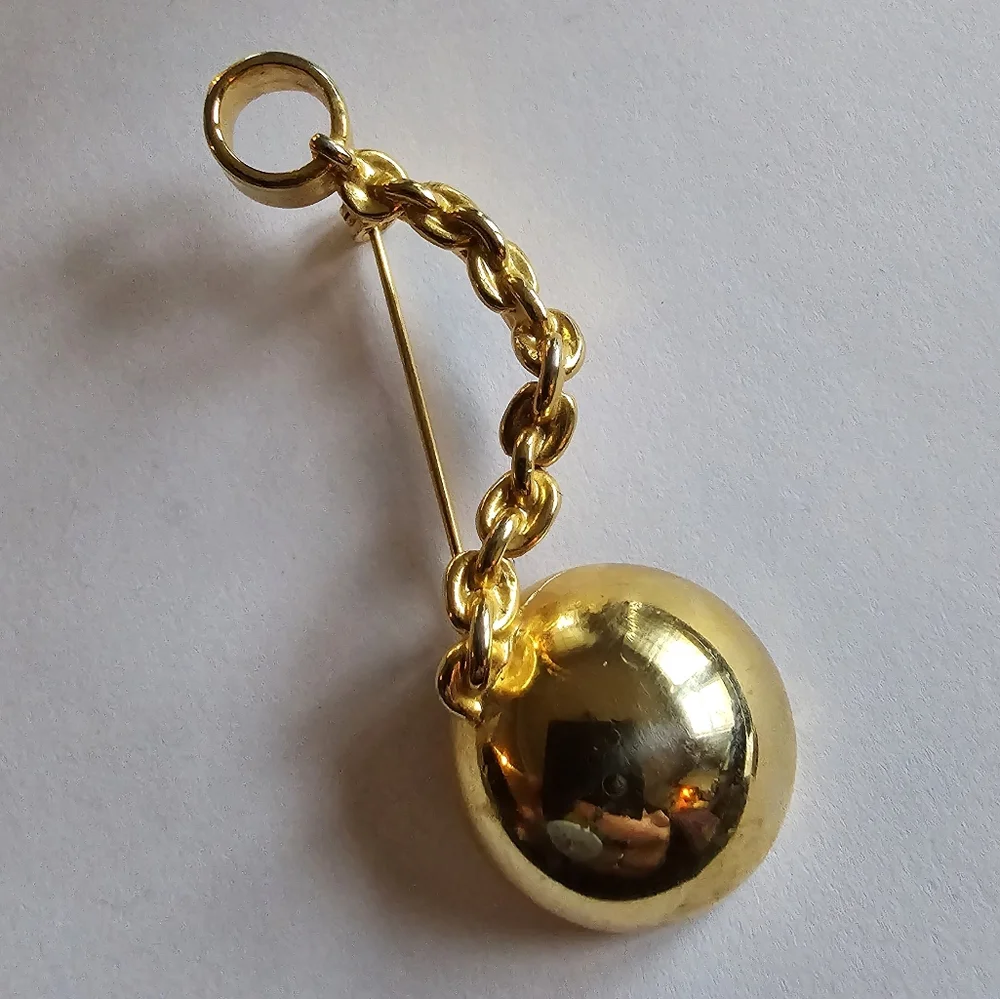 Vintage fun brooch